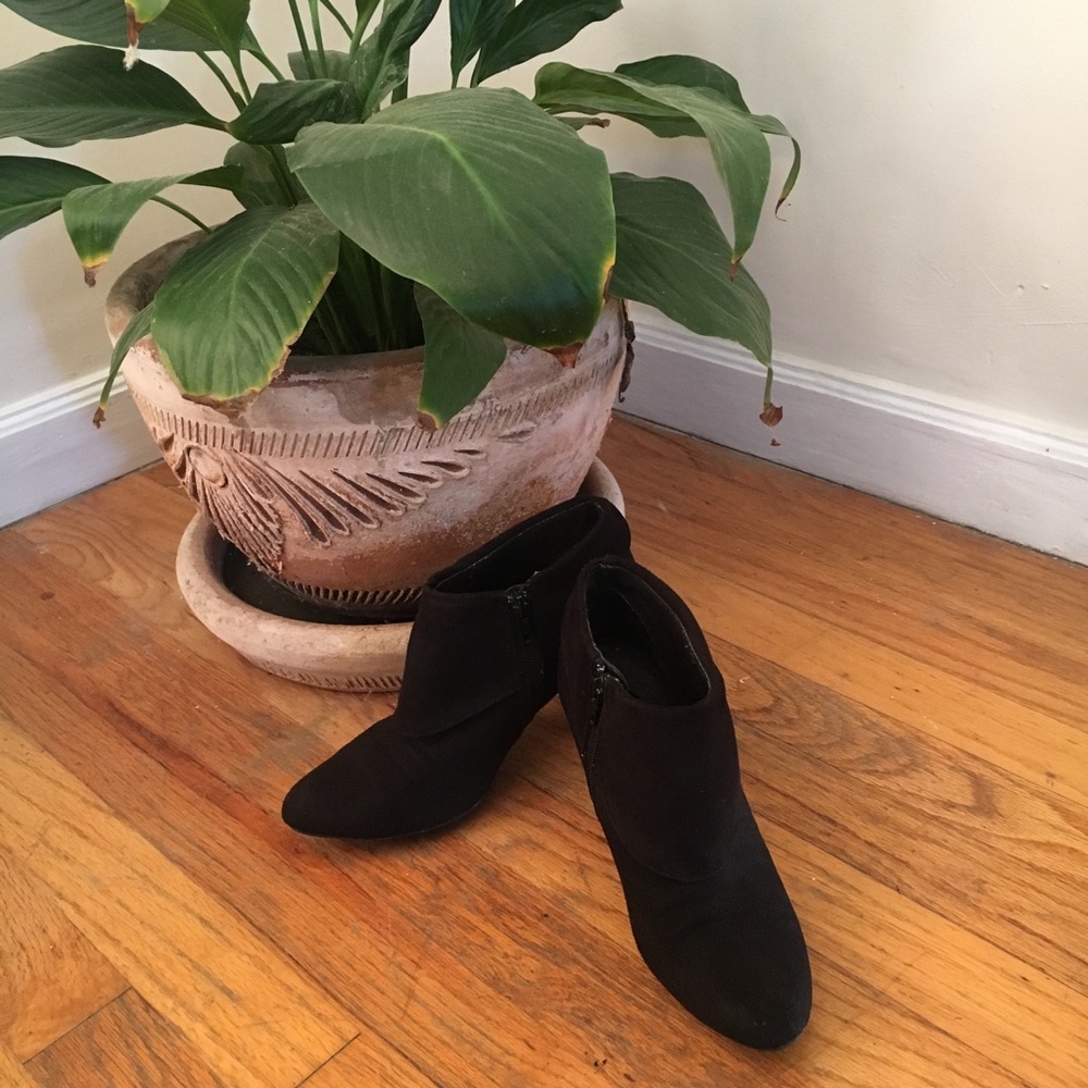 Fioni Black Ankle Boot With Heel